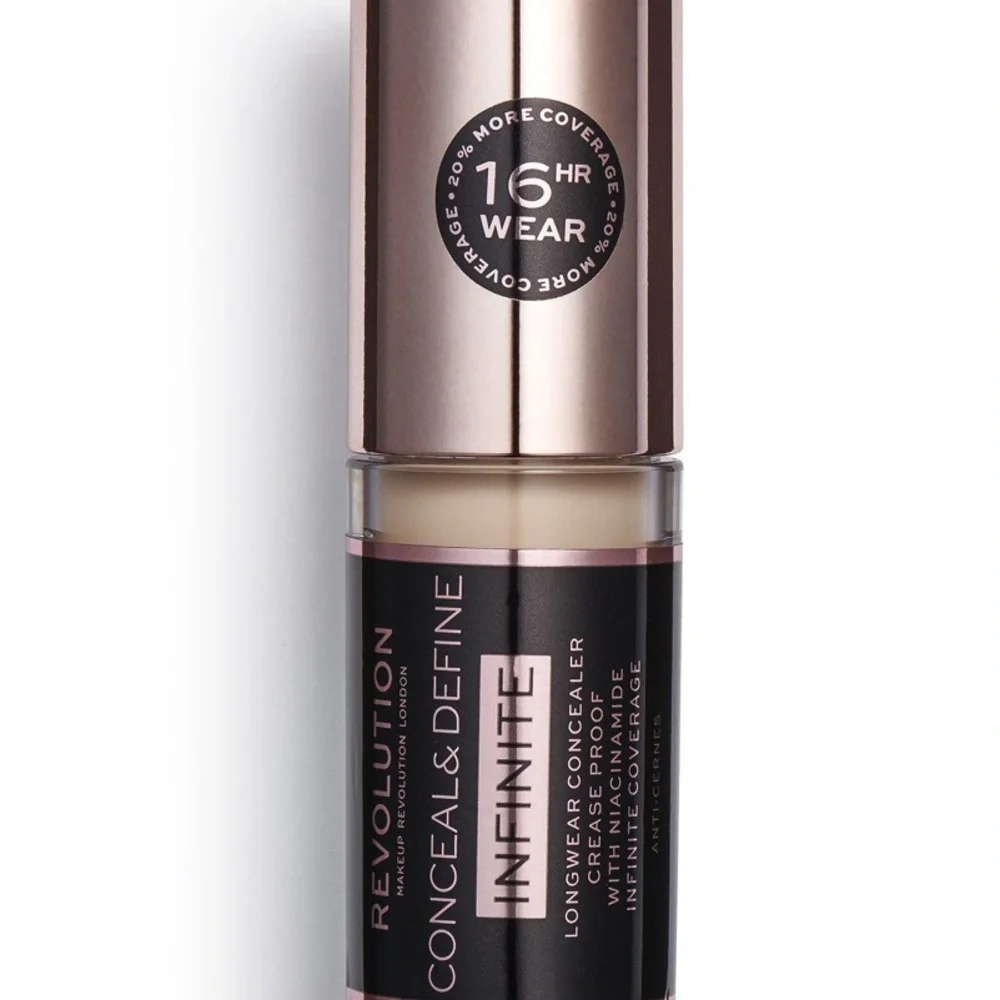 Makeup Revolution‎ Conceal & Define Infinite Longwear Concealer C5